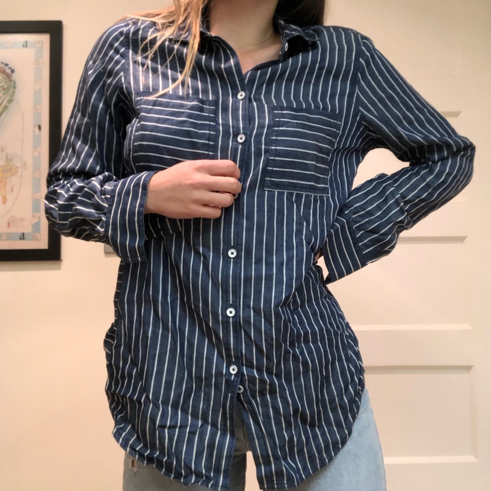 Foxcroft Button up - Picture 2 of 5